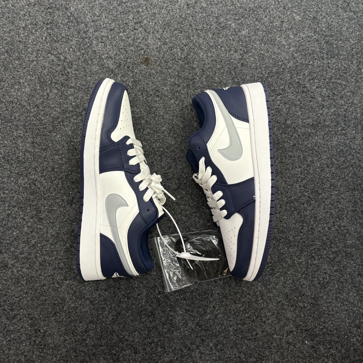 JORDAN 1 RETRO LOW GOLF MIDNIGHT NAVY (1:1 PREMIUM)