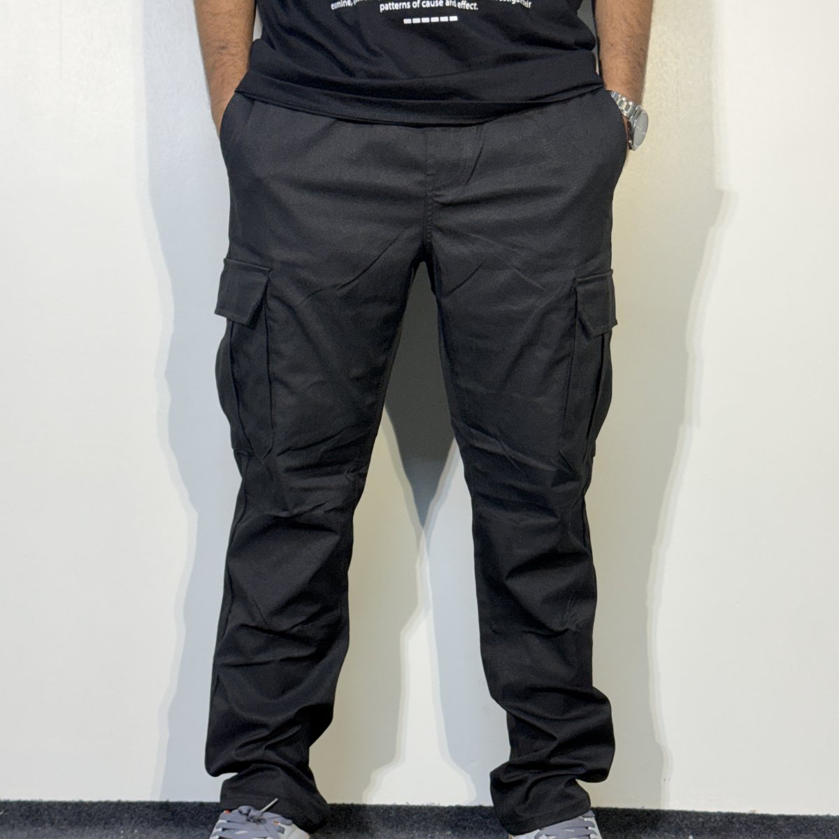 Projek Raw 6 Pocket Relaxed Fit Cargo Pants - Black