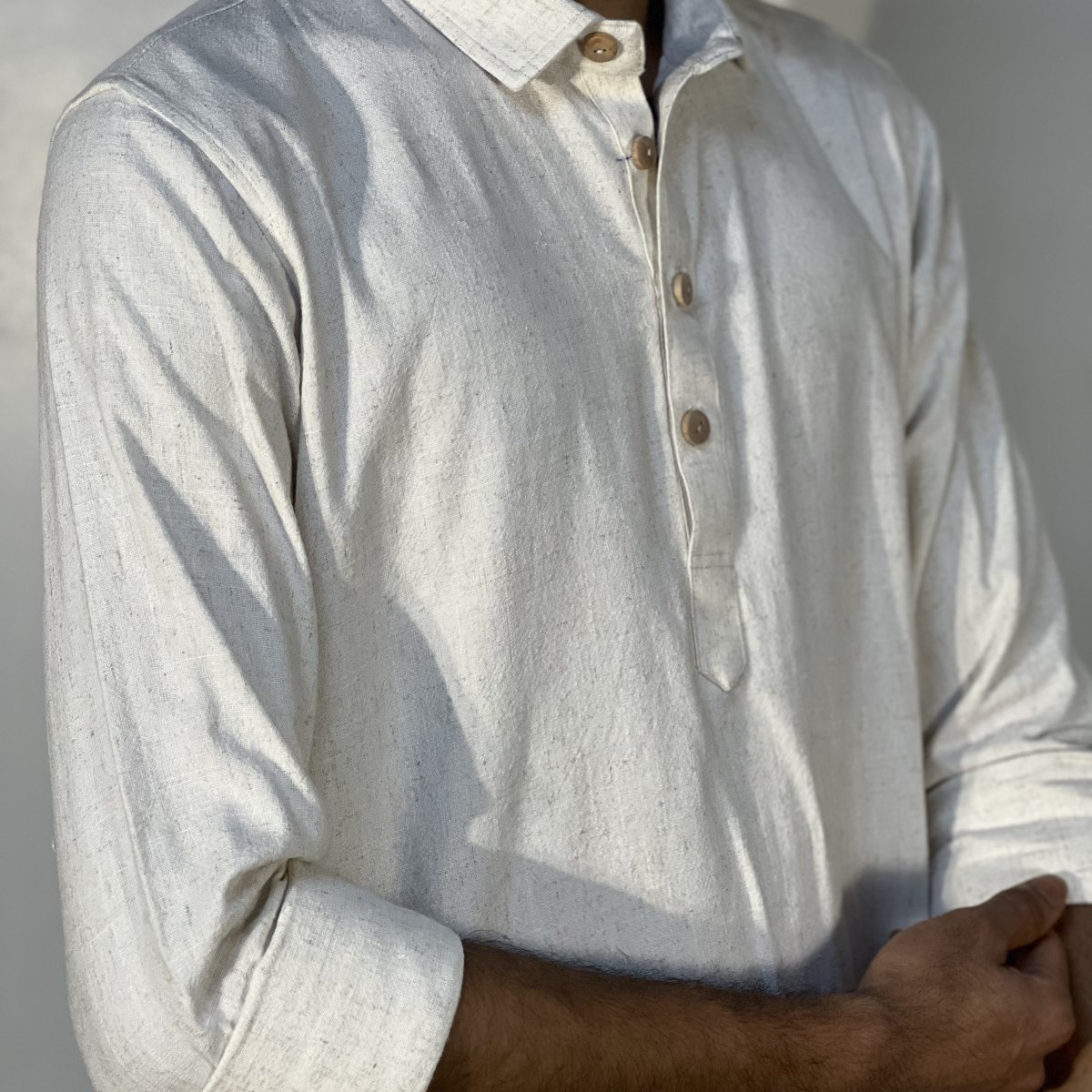 Remi Cotton Katua - Mandarin Collar - Off White