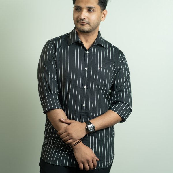 Tommy Black and White Classic Pin Stripe Shirt